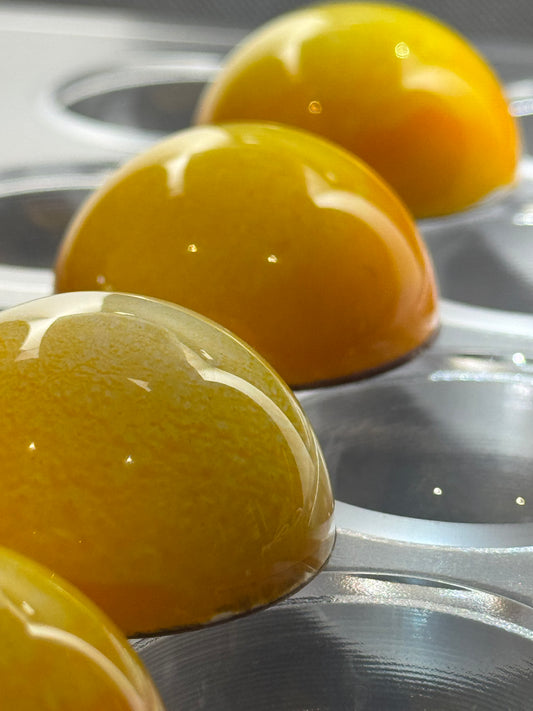 "HONEY, IT'S MYRTLE!" - 4 Lemon, Lemon Myrtle, & Honey Bonbons